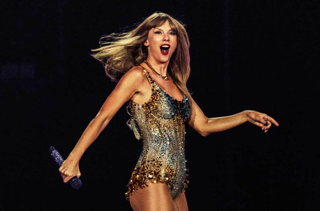 Taylor Swift Eras Tour Concert Film Ditched Studios for Deal With AMC – Billboard