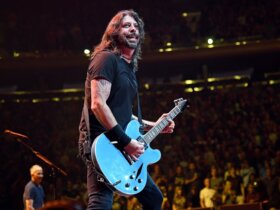 Dave Grohl Pays Tribute to Steve Albini at Foo Fighters Concert
